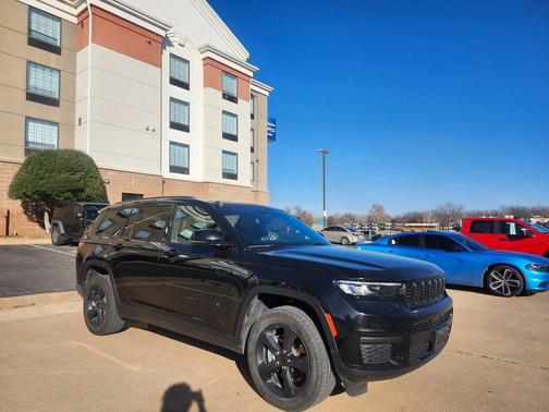 2023 Jeep Grand Cherokee L Altitude