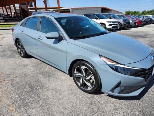 2023 Hyundai ELANTRA Limited
