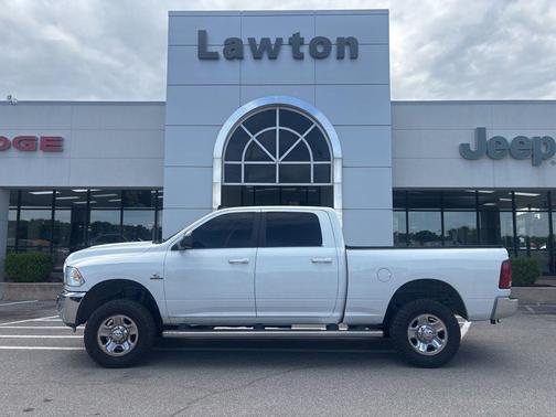 Bright White Clearcoat 2018 RAM 2500 SLT Crew Cab 4x4 6'4' Box