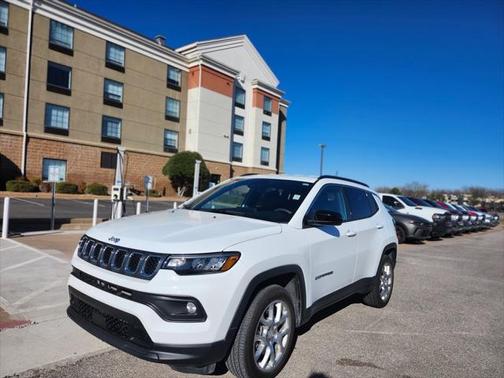 2024 Jeep Compass Latitude Lux