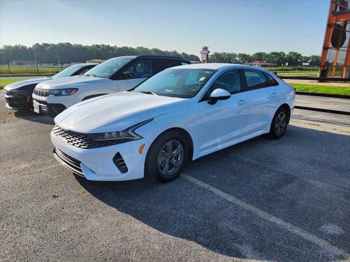 2022 Kia K5 LXS