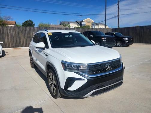 2022 Volkswagen Taos 1.5T SE