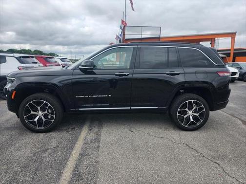 2025 Jeep Grand Cherokee Summit