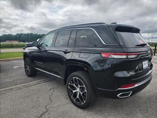 2025 Jeep Grand Cherokee Summit