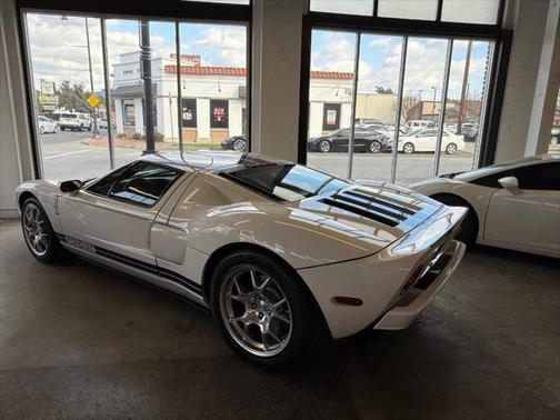 2005 Ford GT Base 2dr Coupe