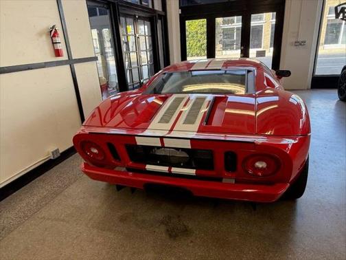 2005 Ford GT Base 2dr Coupe