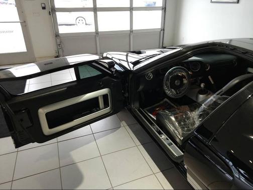 2005 Ford GT Base 2dr Coupe