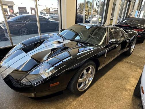 2005 Ford GT Base 2dr Coupe