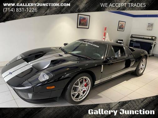 2005 Ford GT Base 2dr Coupe