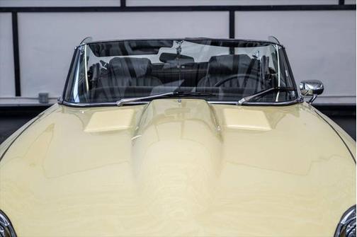 1974 Jaguar E-Type XKE