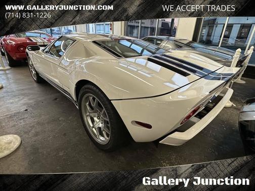 2005 Ford GT Base 2dr Coupe