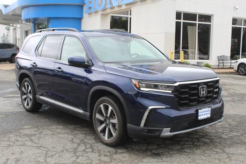 2025 Honda Pilot Touring