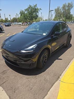 2024 Tesla Model Y Long Range Dual Motor All-Wheel Drive