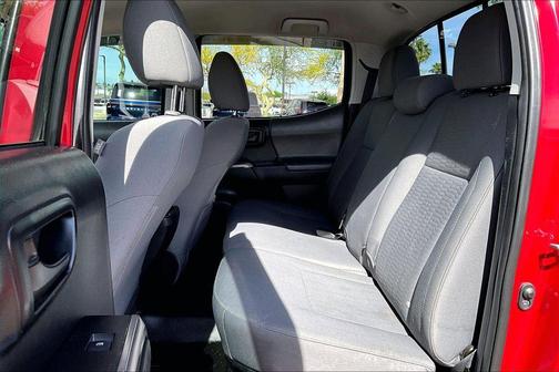 Barcelona Red Metallic 2018 Toyota Tacoma V6