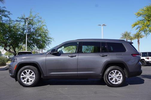 Baltic Gray Metallic Clearcoat 2022 Jeep Grand Cherokee L Limited