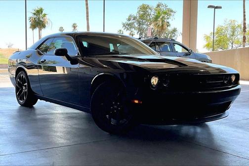 Pitch Black Clearcoat 2021 Dodge Challenger SXT
