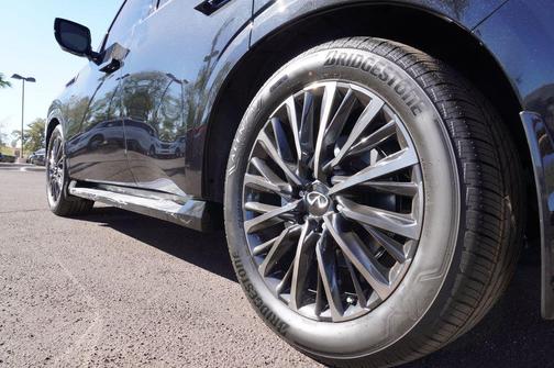 2025 INFINITI QX80 AUTOGRAPH AWD