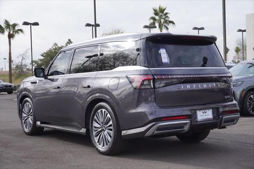 2025 INFINITI QX80 Luxe