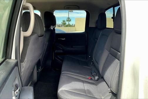 Glacier White 2024 Nissan Frontier SV