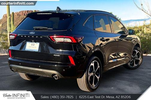 Agate Black Metallic 2024 Ford Escape ST-Line Select