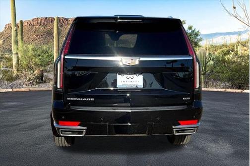2023 Cadillac Escalade ESV Premium Luxury