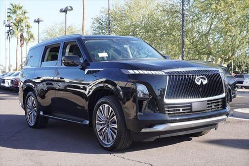 2025 INFINITI QX80 Luxe