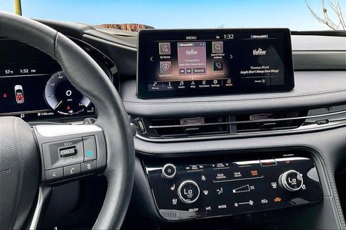 2025 INFINITI QX60 Luxe