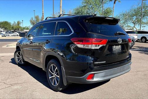 2017 Toyota Highlander 