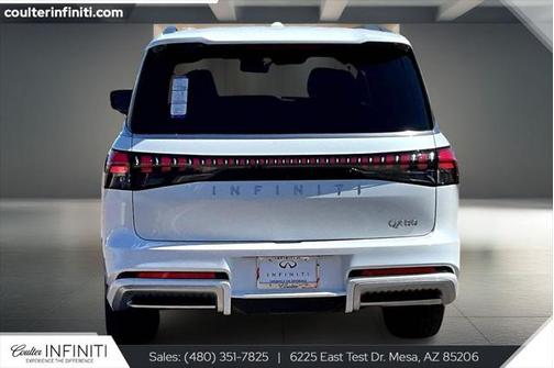 2025 INFINITI QX80 Luxe