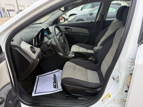 2015 Chevrolet Cruze LS