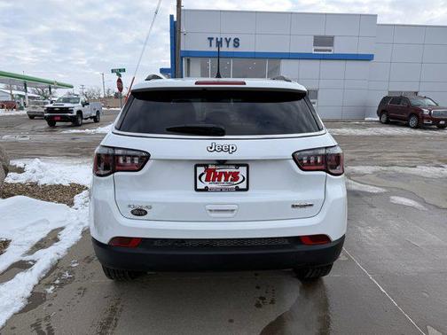 2024 Jeep Compass Latitude Lux