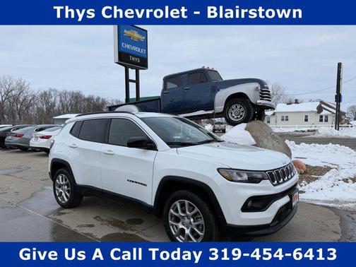 2024 Jeep Compass Latitude Lux