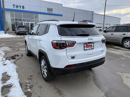 2024 Jeep Compass Latitude Lux
