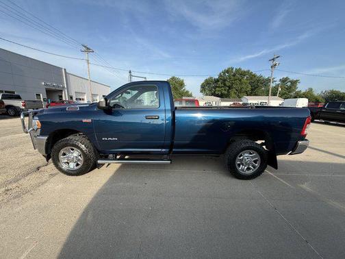 2022 RAM 3500 Tradesman Regular Cab 4x4 8' Box