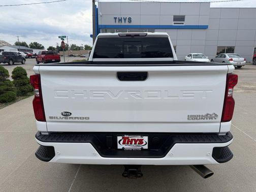 2022 Chevrolet Silverado 2500 High Country