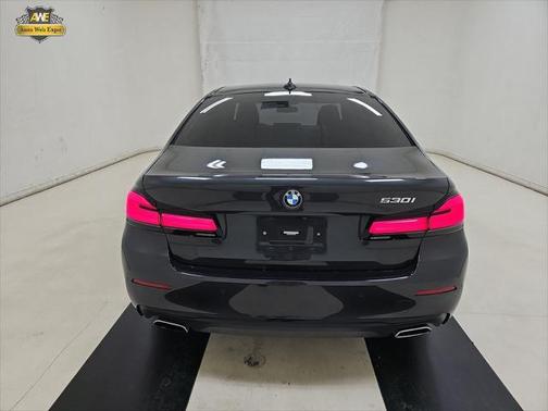 2022 BMW 530 i
