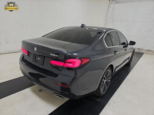 2022 BMW 530 i