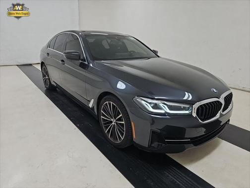 2022 BMW 530 i