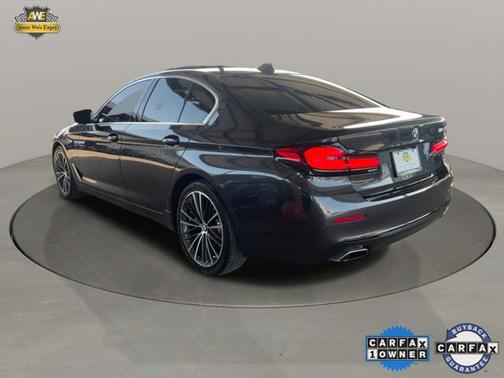 2022 BMW 530 i