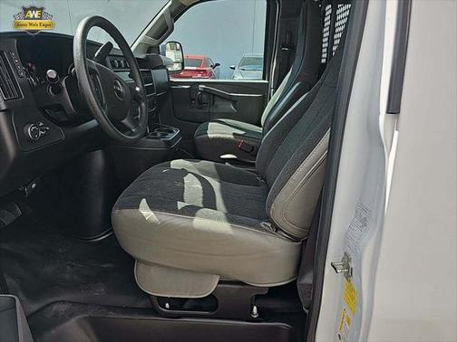 2023 GMC Savana 2500 Work Van