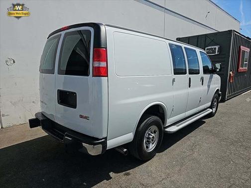 2023 GMC Savana 2500 Work Van