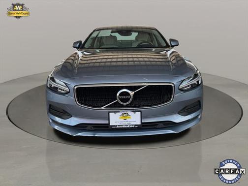 2017 Volvo S90 T5 Momentum