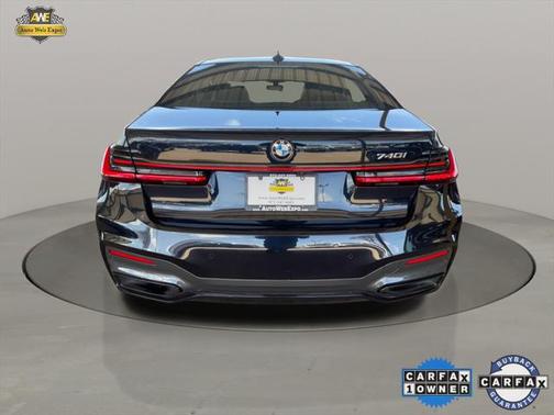2022 BMW 740 i
