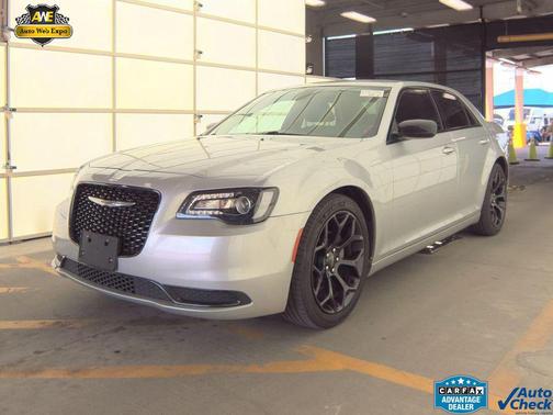 Silver Mist Clearcoat 2019 Chrysler 300 Touring