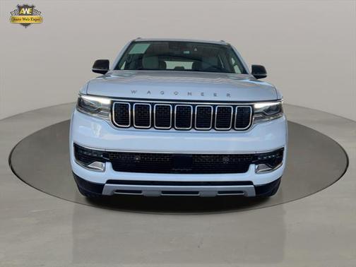 2023 Jeep Wagoneer L Series II 4x2