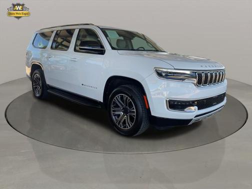 2023 Jeep Wagoneer L Series II 4x2