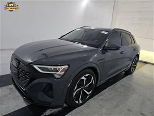 2024 Audi Q8 e-tron Premium Plus