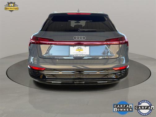2024 Audi Q8 e-tron Premium Plus
