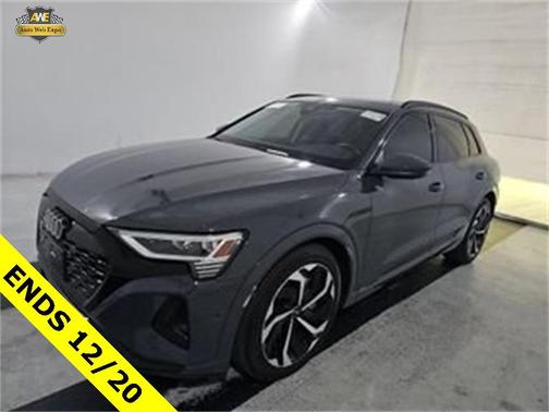 2024 Audi Q8 e-tron Premium Plus