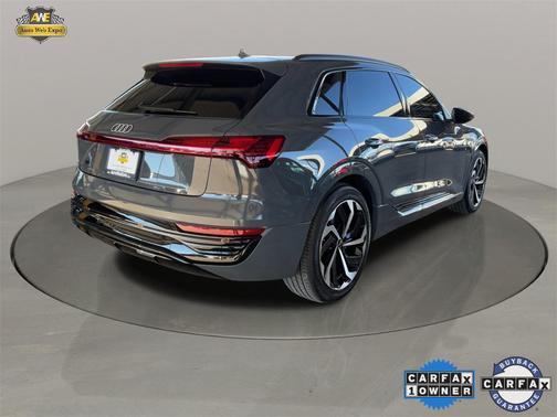 2024 Audi Q8 e-tron Premium Plus